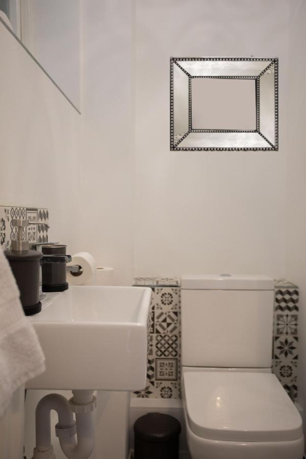 Maunsell House - Lovely Central Home Near Designer Outlets & Town With Parking Ashford  Ngoại thất bức ảnh
