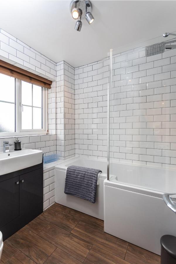 Maunsell House - Lovely Central Home Near Designer Outlets & Town With Parking Ashford  Ngoại thất bức ảnh